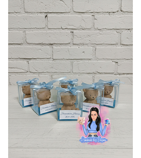 Подаръци за гости - мече с буквичка в кутия