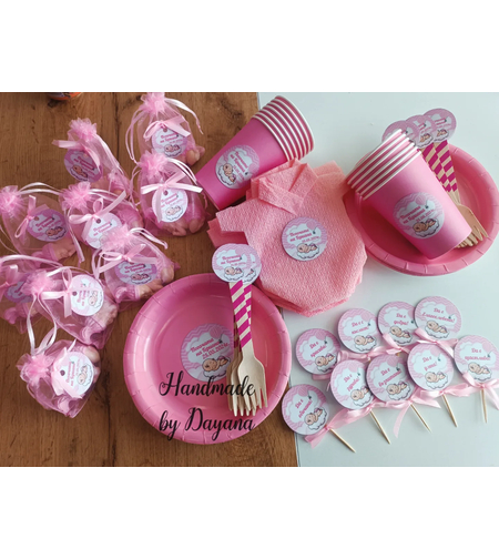 Чаши с персонализирана декорация - Розово бебе на облак