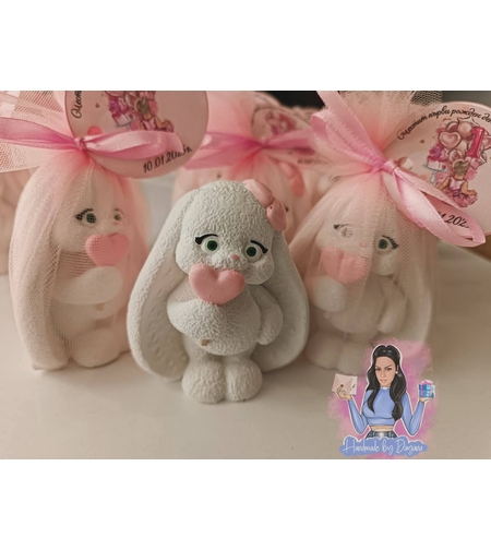 Подаръци за гости - зайче със сърце