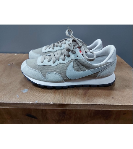 Nike 36.5 маратонки