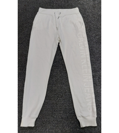 Calvin klein jeans анцуг S размер мъжки