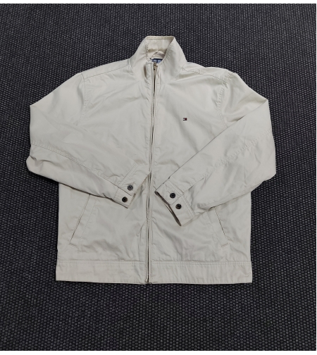 Tommy hilfiger яке M размер