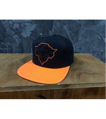 Adidas new york knicks шапка