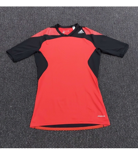 Adidas techfit тениска L размер