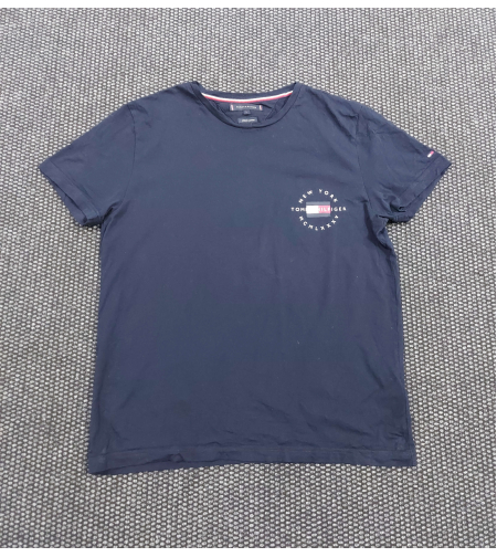 Tommy hilfiger L размер тениска