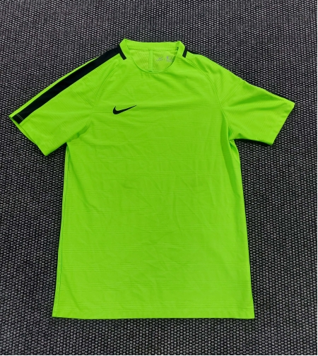 Nike тениска L размер мъжка