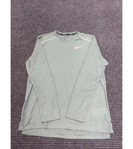 Nike блуза М размер мъжка