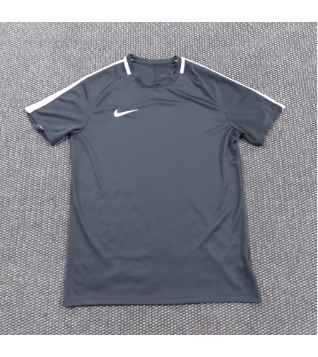 Nike тениска L Мъжка