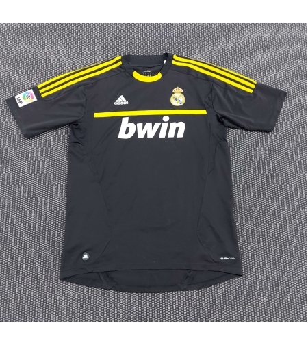 Adidas real madrid фанелка L размер