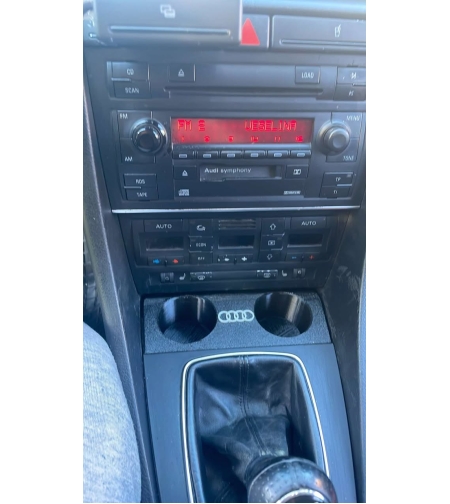 Поставка за чаши Audi A4 B6/B7