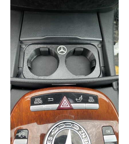 Поставка за чаши Mercedes W221