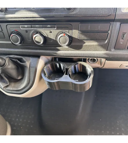 Поставка за чаши VW Transporter T6