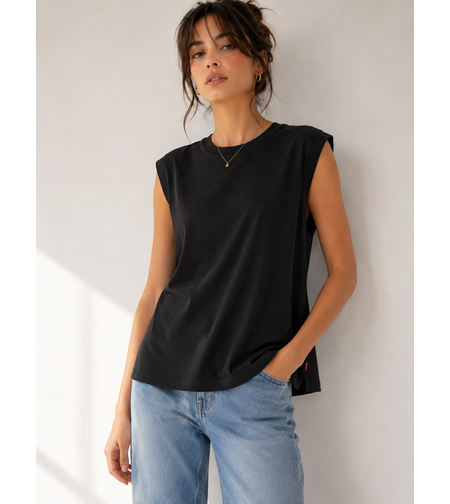 Levi’s Minimal Sleeveless Top • M
