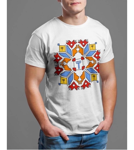 Бяла тениска с традиционна българска шевица в бяло.