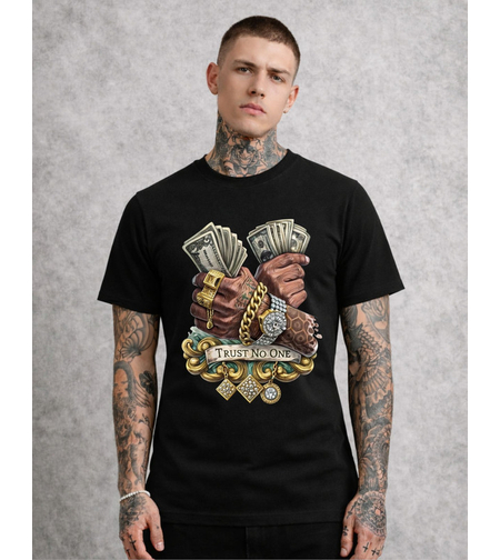 Модел тениска с актуален дизайн