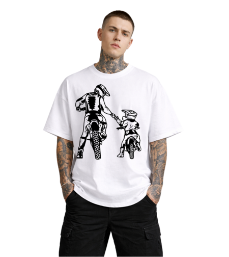 Oversized - Тениска с композиционна линия