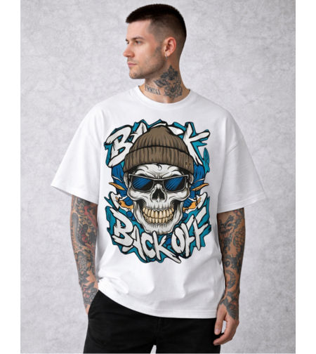 Oversized - Тениска с визуален акцент