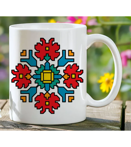 „Ръчно изработена чаша с традиционна българска шевица“.