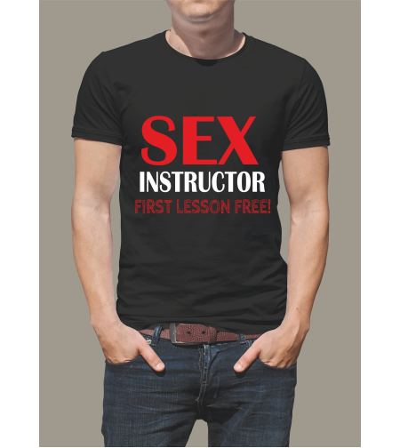 Черна тениска „SEX Instructor“, изглед отпред.