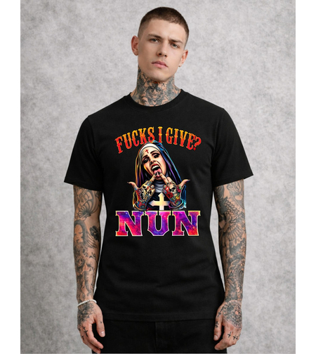 Тениска с визуално въздействаща графика