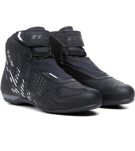 Мото боти TCX RO4D WP BLACK/WHITE