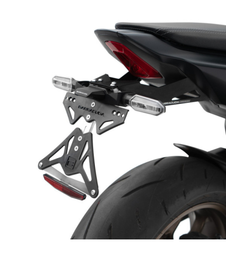 СТОЙКА ЗА НОМЕР BARRACUDA - ЗА ОРИГИНАЛНИ МИГАЧИ HONDA CB 650 R 2024