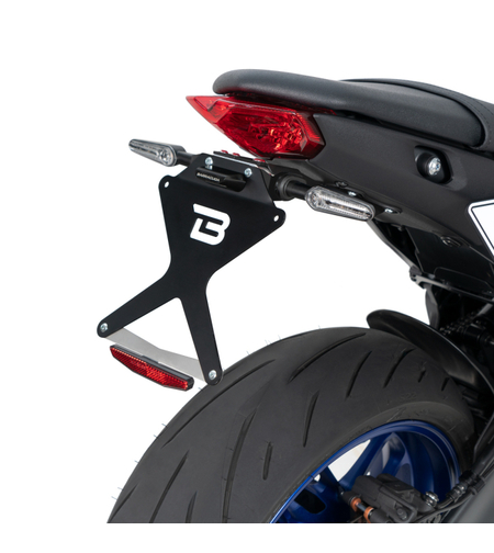 Стойка за номер за оригинални мигачи BARRACUDA Yamaha MT-09 (2021-2022)