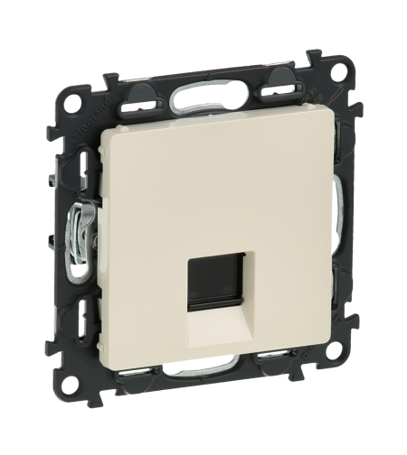 Legrand RJ45 Cat. 6 UTP Valena life крем