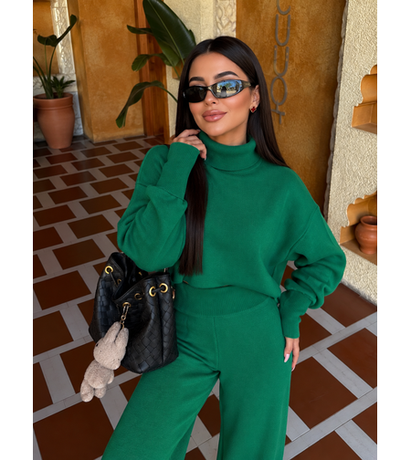 “  Cozy Elegance Set “ Green - плетен комплект с пуловер и панталон