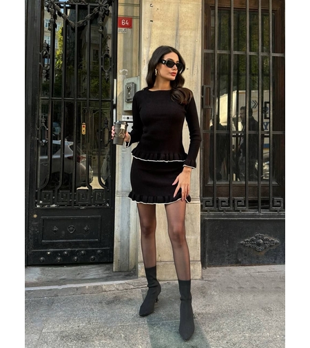 Елегантен сет от блуза и пола