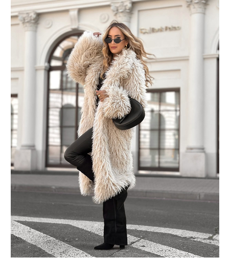Alpina beige – дълго палто тип мондолска вълна