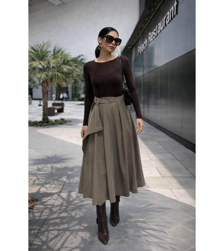 Elegance Flow - дълга пола с елегантна кройка