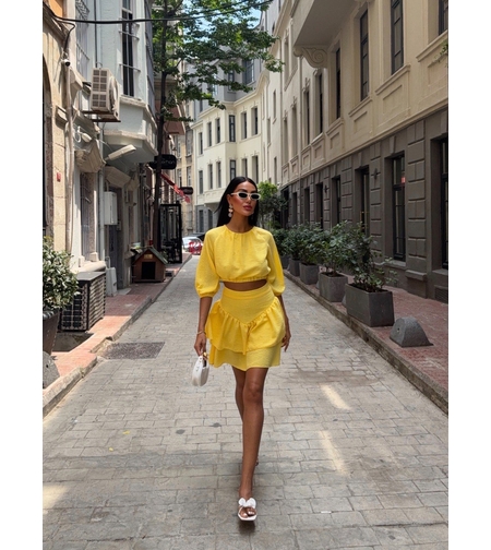 SunDaze Set – комплект от топ с гол гръб и воална пола в жълто