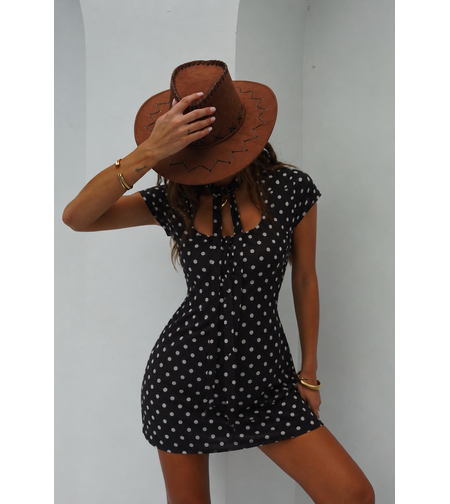 “ Paris Chic” black - Елегантна рокля на точки с връзка