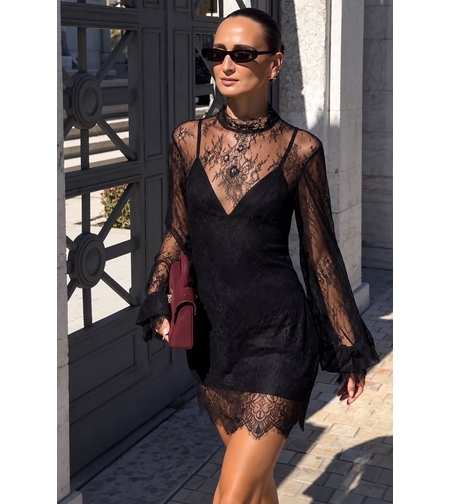 “ Black Lace“ – Дантелена рокля