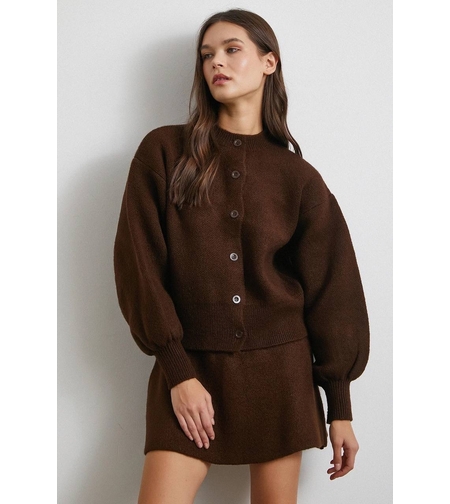 Winter Muse brown – плетен комплект жилетка и пола