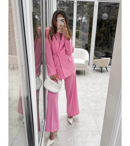 “ Pink Elegance “ – Костюм със сако и панталон