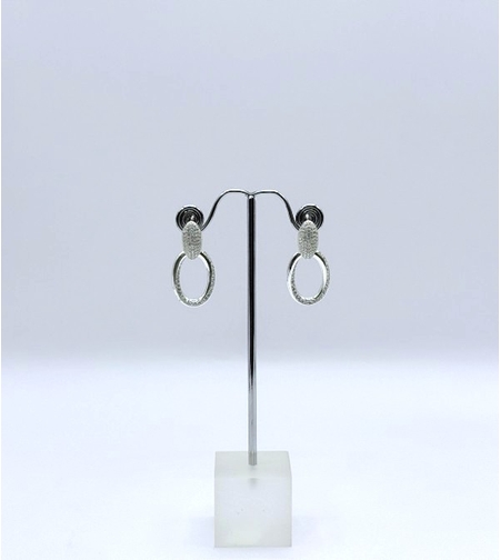 Сребърни обици с английско закопчаване овал с циркони