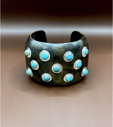 Гривна от дърво със сребърни елементи и тюркоаз