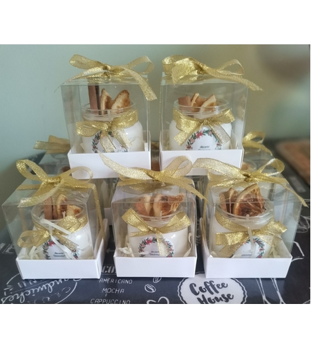 Ароматна свещ в бурканче