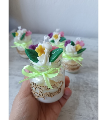 Ароматна свещ в бурканче