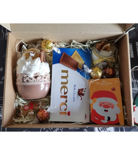 Коледна кутия