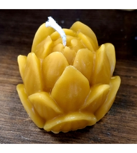 Свещ Лотос от пчелен восък | Ръчна изработка Флоримед