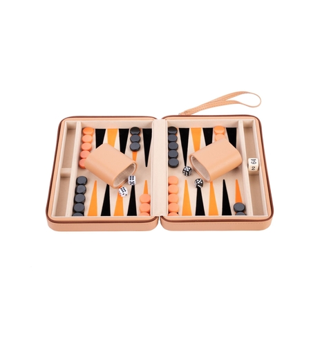 Табла в бежов калъф