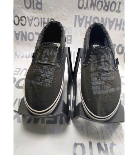 спортни обувки