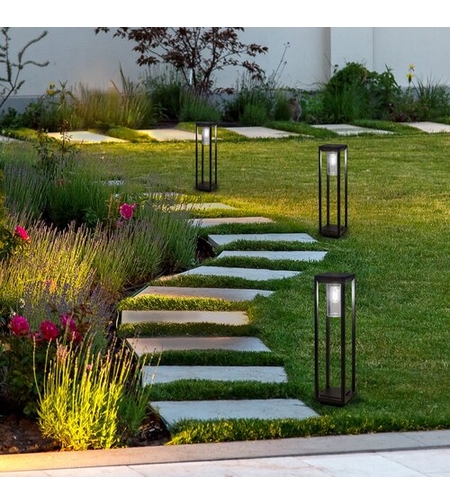 Модерен външен стълб Zernest E27 – стилно градинско осветление с IP54 защита