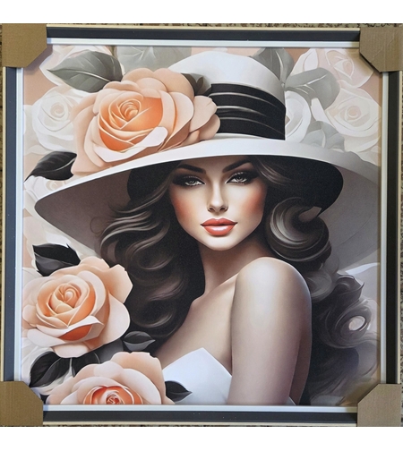 Дамата с розовата шапка