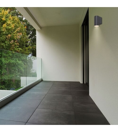 Елегантен външен аплик Phoenix – здрав метал, стъкло и защита IP54