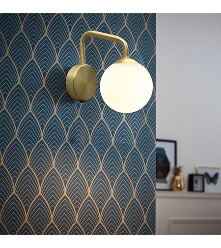 Елегантен стенен аплик в матирано злато – метал и стъкло с ключ E27