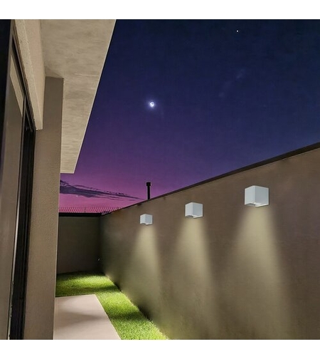 Елегантен квадратен LED аплик Hallstatt в стилен сив цвят – модерно фасадно осветление 10W